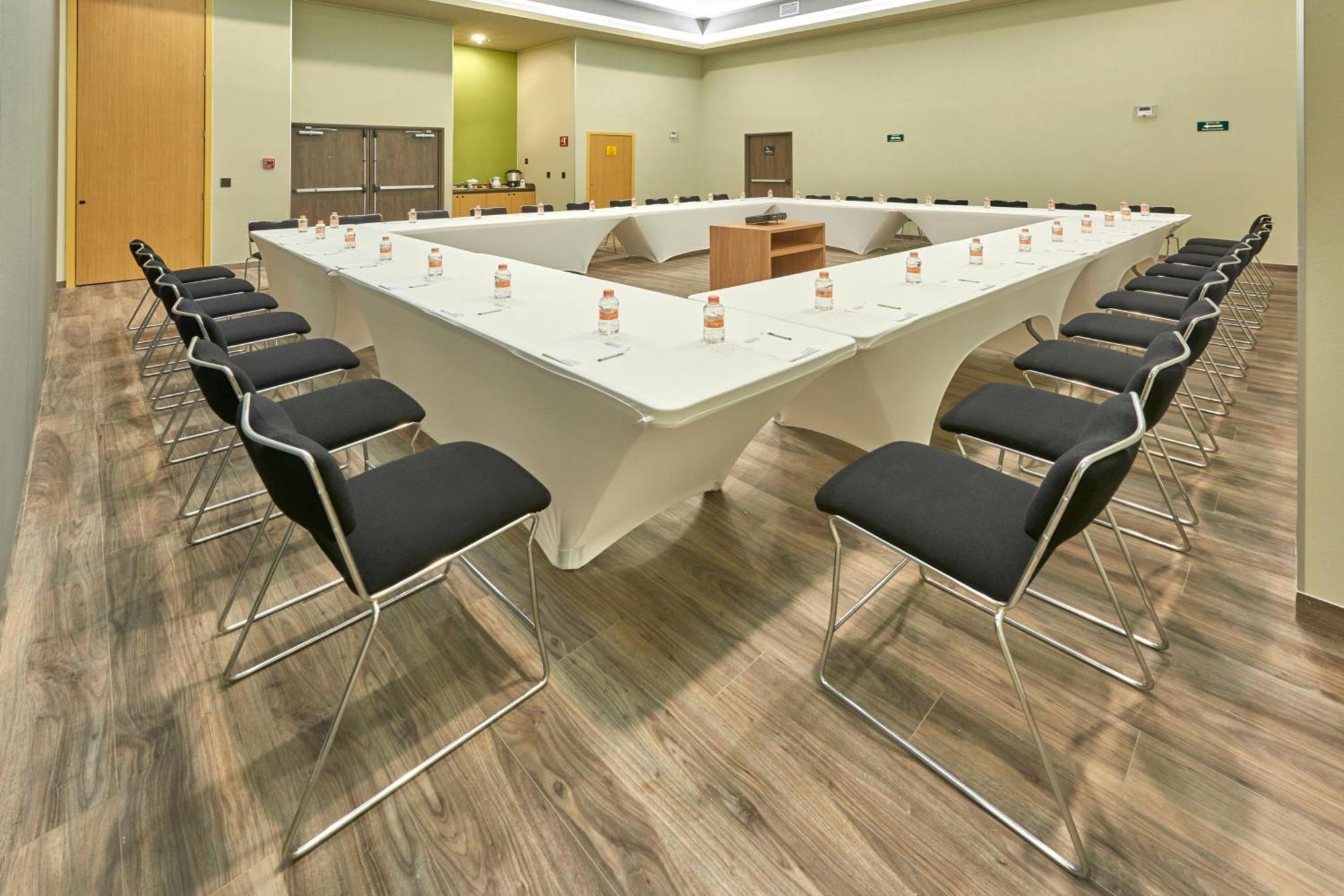City Express Plus By Marriott Tampico Esterno foto