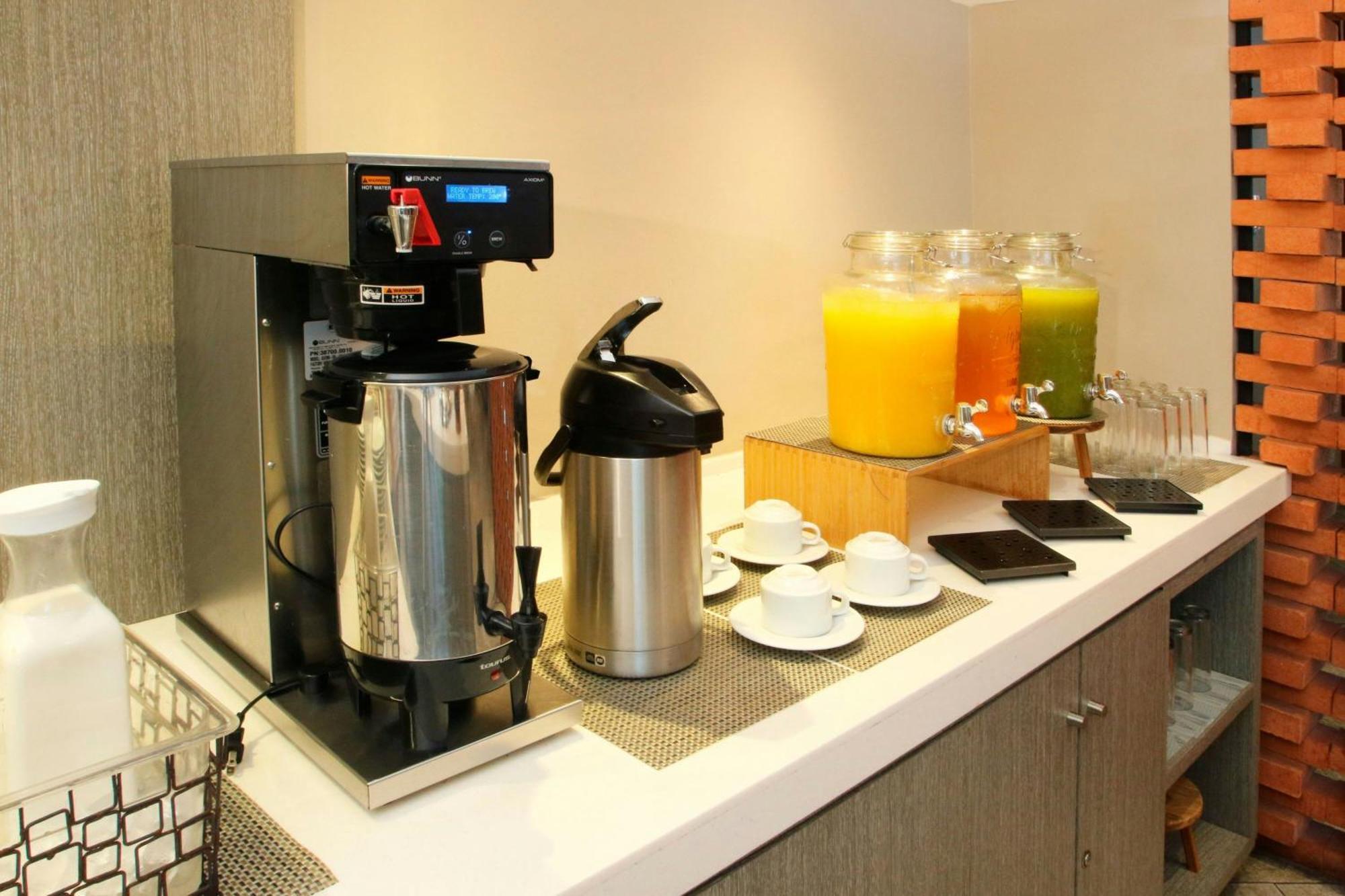 City Express Plus By Marriott Tampico Esterno foto