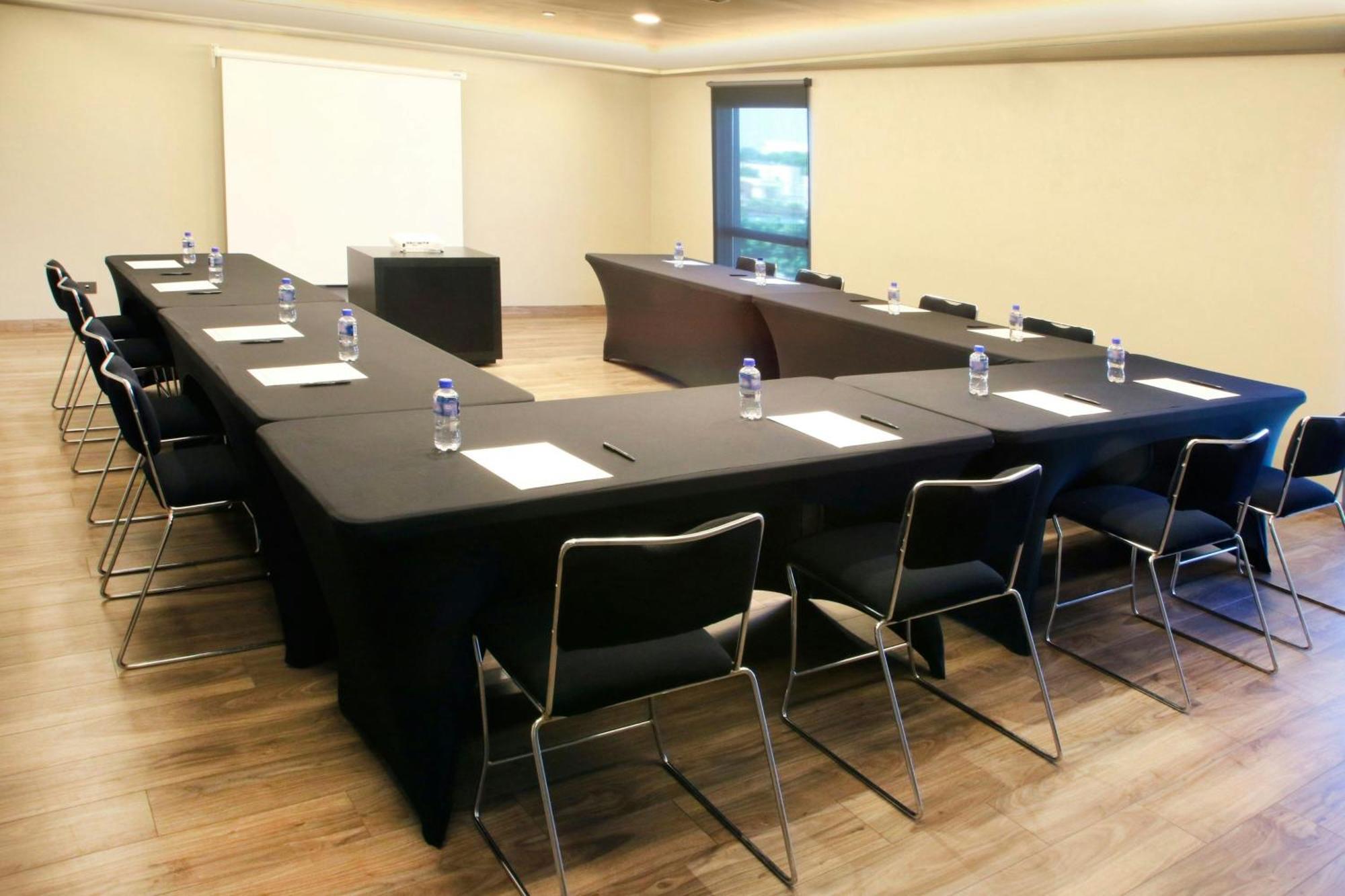 City Express Plus By Marriott Tampico Esterno foto