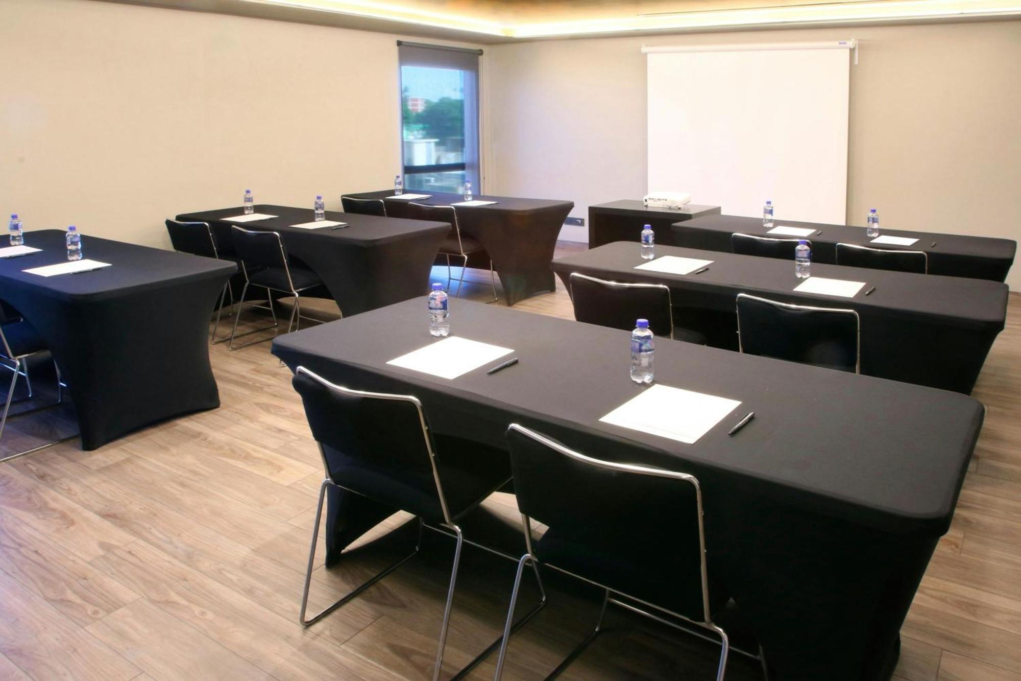 City Express Plus By Marriott Tampico Esterno foto